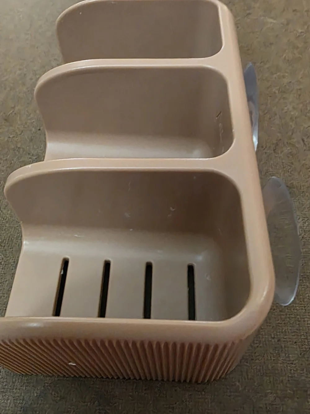 Kitsch three compartment